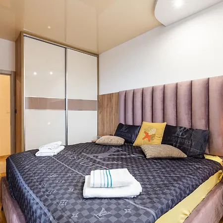 Comfy Nikic * Budva